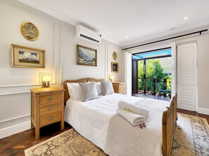 2 chambres, fer et planche à repasser, accès à Internet, literie fournie