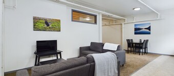 Spacious Downtown Studio Steps to the Cruise Docks