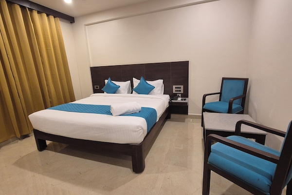 Down duvets, pillow-top beds, laptop workspace, free WiFi