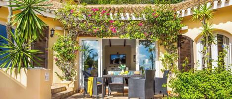 Villa (3 Bedrooms) | Extérieur