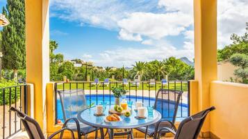 Villa (3 Bedrooms) | Exterior