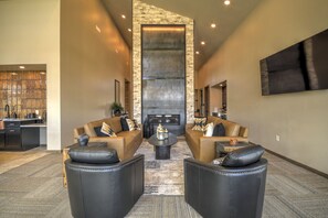 Smart TV, fireplace, books