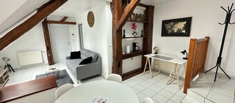 Cosy apartment, close to all amenities yet in a quiet location