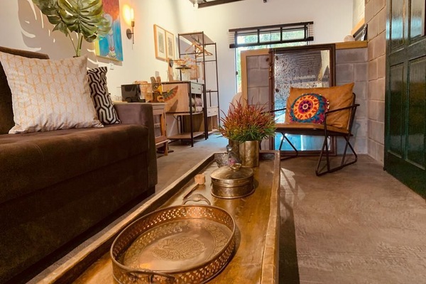 Comfort Studio, Garden View | Living area | TV