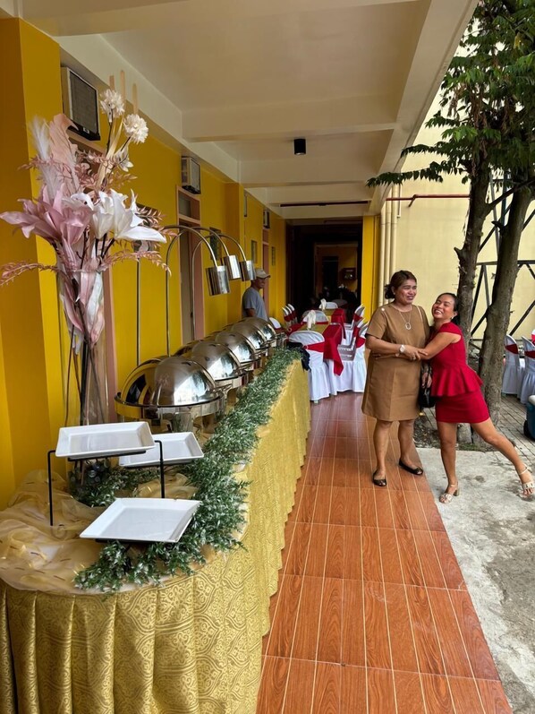 Reception - Happy Inn - Capitol (Dipolog)