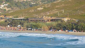 Guests can enjoy surfing and swimming in the ocean.