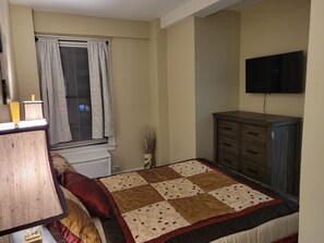 1 chambre, fer et planche à repasser, Wi-Fi, literie fournie