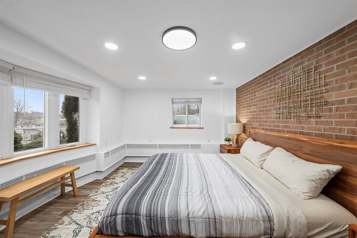 5 soverom, skrivebord, strykejern/-brett og wi-fi (inkludert)