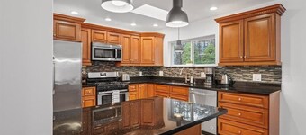 Spacious House w/ Pool @Wexford