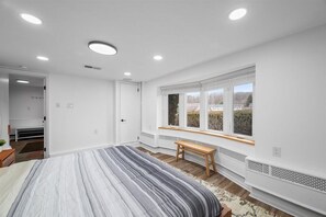5 室のベッドルーム、アイロン / アイロン台、WiFi (無料)、ベッドシーツ