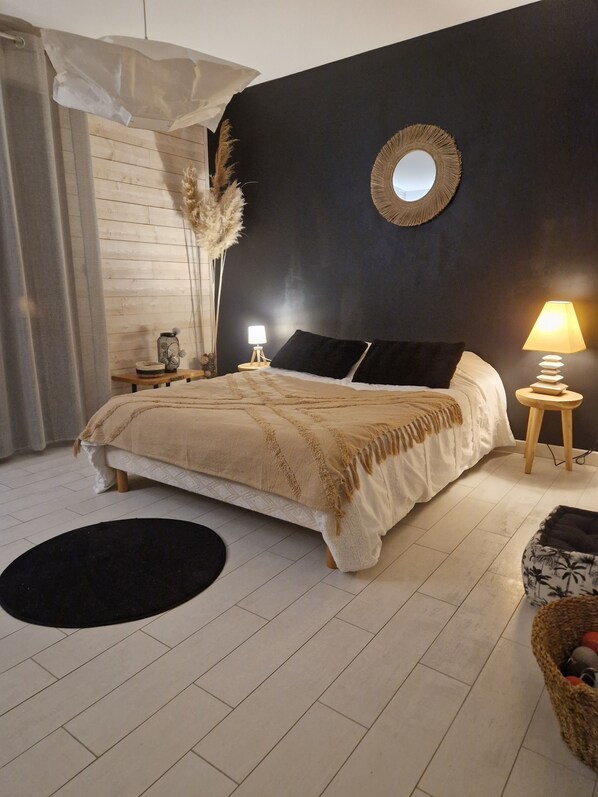 4 chambres, fer et planche à repasser, Wi-Fi, draps fournis