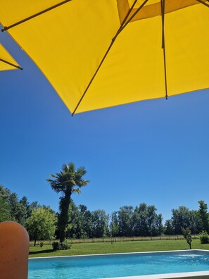 Pool - Beautiful architect-designed house in the heart of nature, 3 min from town center (CASSENEUIL)