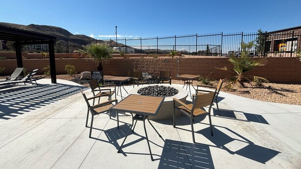 Property grounds - Gateway Luxury RV Resort (La Verkin)
