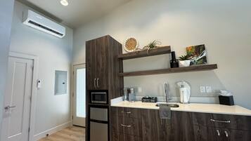 Luxury Cabin, Mountain View | Private kitchenette | Mini-fridge, microwave, cookware/dishes/utensils