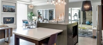 The Hazel | Free parking, Gym, Fast WIFI, Central