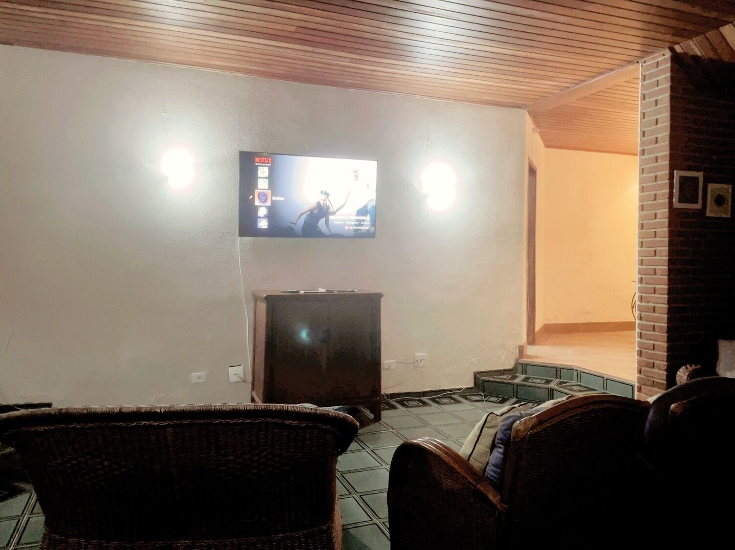 Standard House, Lanai, Pool View | Living room