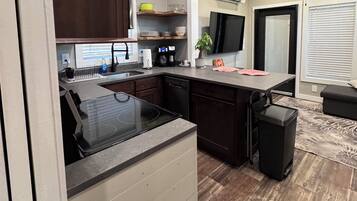 Microwave, oven, stovetop, dishwasher
