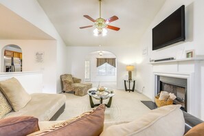 TV, fireplace, books - Home w/ Dog-Friendly Yard in Quiet Atlanta Suburb (Hampton)