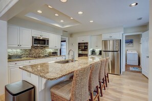 Fridge, microwave, oven, stovetop - 14 Sea Lane - A 3-bedroom home with private pool in Palmetto Dunes! (Hilton Head Island)