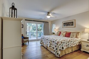 3 Schlafzimmer, Schreibtisch, BĂŒgeleisen/BĂŒgelbrett, kostenloses WLAN