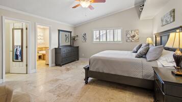 4 bedrooms, desk, iron/ironing board, free WiFi