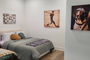 Bureau, fer et planche à repasser, Wi-Fi gratuit, draps fournis