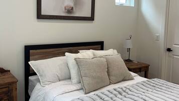 1 dormitorio, tabla de planchar con plancha, wifi gratis y ropa de cama
