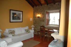 Casa do Alpendre | Living area - Casa Alta (Valenca)