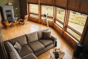 TV, fireplace, table football, ping pong - Catskills Luxury Chalet - Mountains Retreat (Denning)