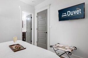 6 Schlafzimmer, Bügeleisen/Bügelbrett, Internetzugang