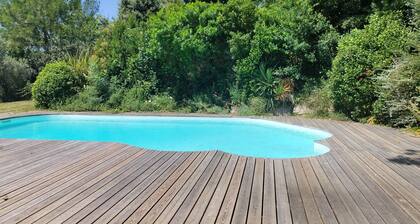 La Maison de Bujan, au coeur des vignes avec piscine au panorama d'exception