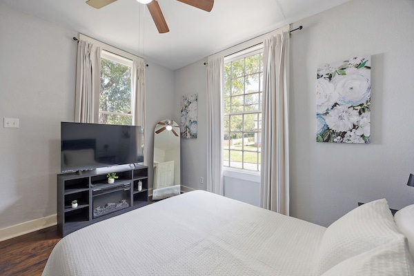 1 bedroom, desk, iron/ironing board, free WiFi