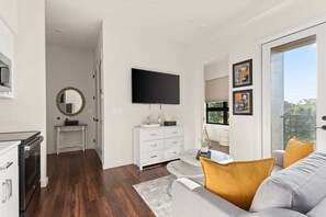 Smart TV, offices