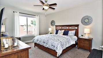 Familie huis, uitzicht op bergen | 4 slaapkamers, een strijkplank/strijkijzer, gratis wifi