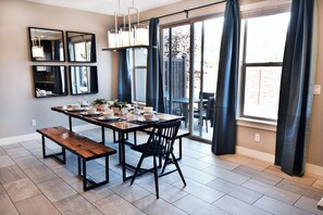 Family House, Mountain View | In-room dining - Entrada at Moab 420B (Moab)