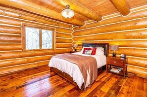 4 soverom, skrivebord, wi-fi og sengetøy