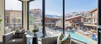 One Riverfront Townhome 07