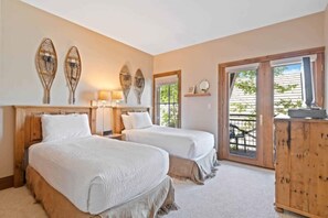 5 chambres, fer et planche à repasser, lit parapluie, Wi-Fi