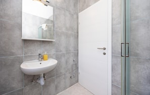 Douche, séchoir à cheveux