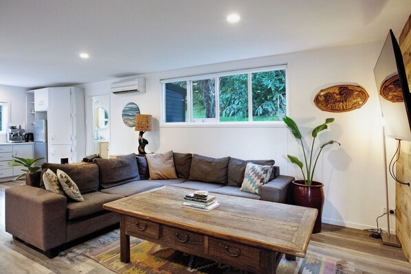 House, Garden View | Living area