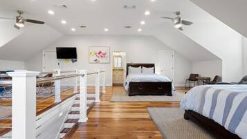 6 slaapkamers, een bureau, reisbedje, gratis wifi