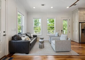 Televisión, futbolito y tenis de mesa 