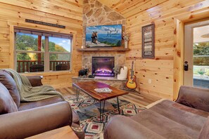 TV, fireplace, video games, offices - Indoor Pool | Mini Golf | Game Room | Resort (Sevierville)