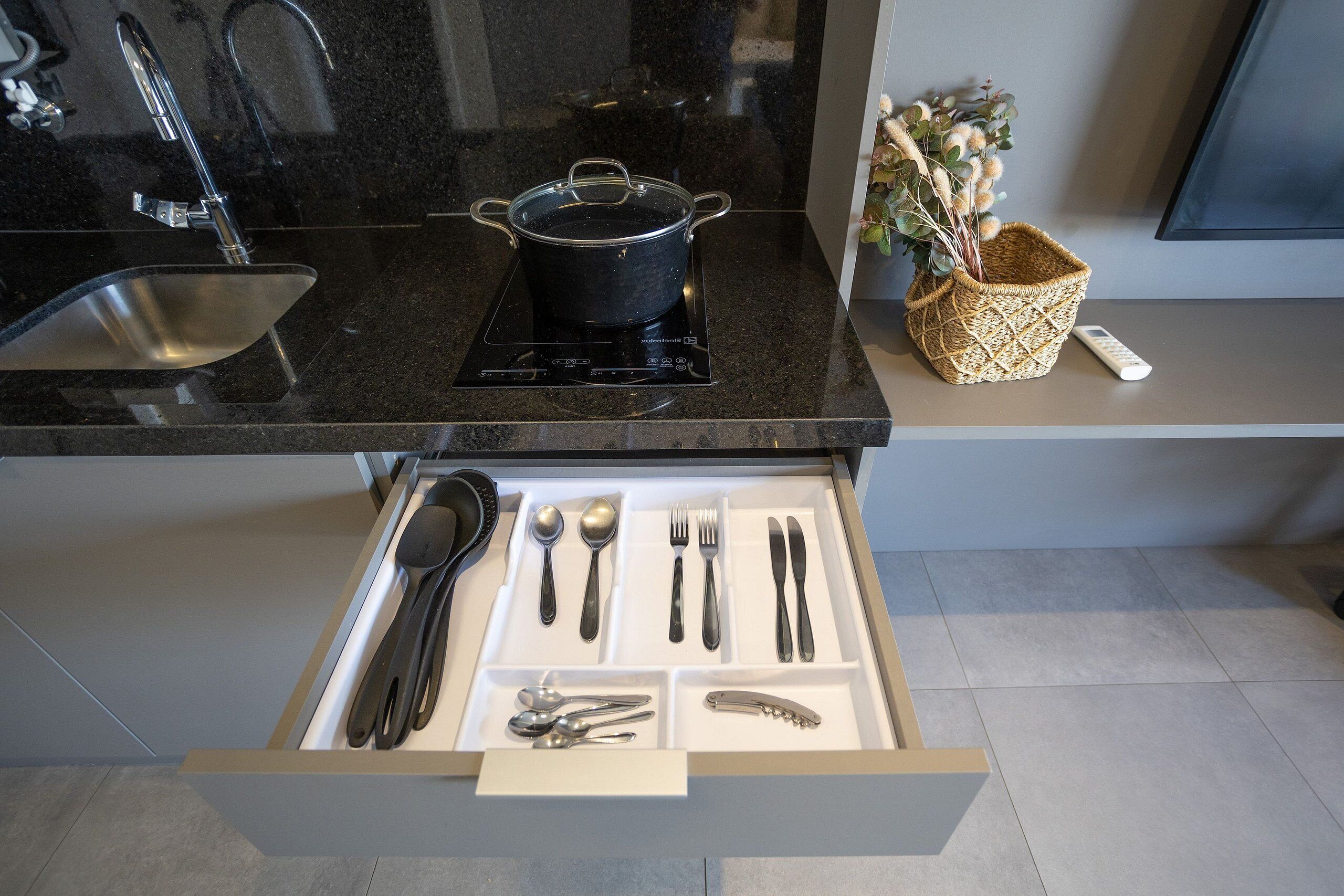 Basic Apartment | Private kitchen