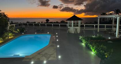 Villa Venus**** – with swimming pool and sea view – St-Gilles