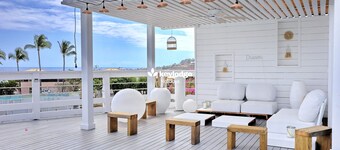 Villa Venus**** – with swimming pool and sea view – St-Gilles