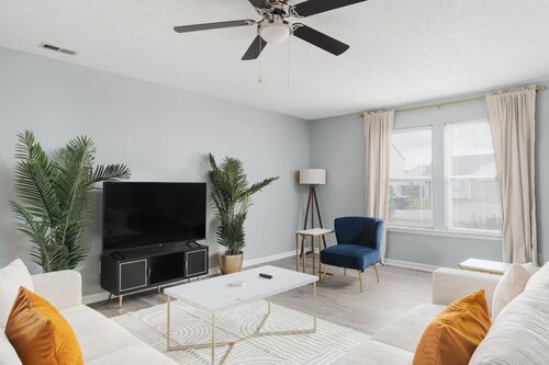 Cozy Home Plainfield Indy