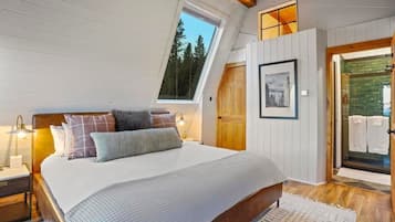 1 bedroom, iron/ironing board, travel crib, WiFi