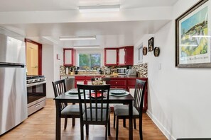 Fridge, microwave, oven, stovetop - Cozy Denver Apartment | Walk to Regis University (Denver)