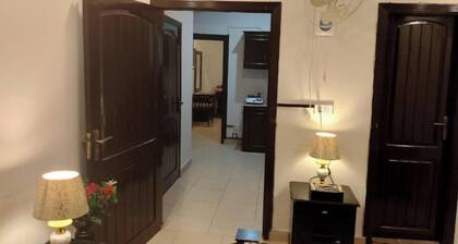 Charming City Retreat: Cozy 1-Bedroom Apartment